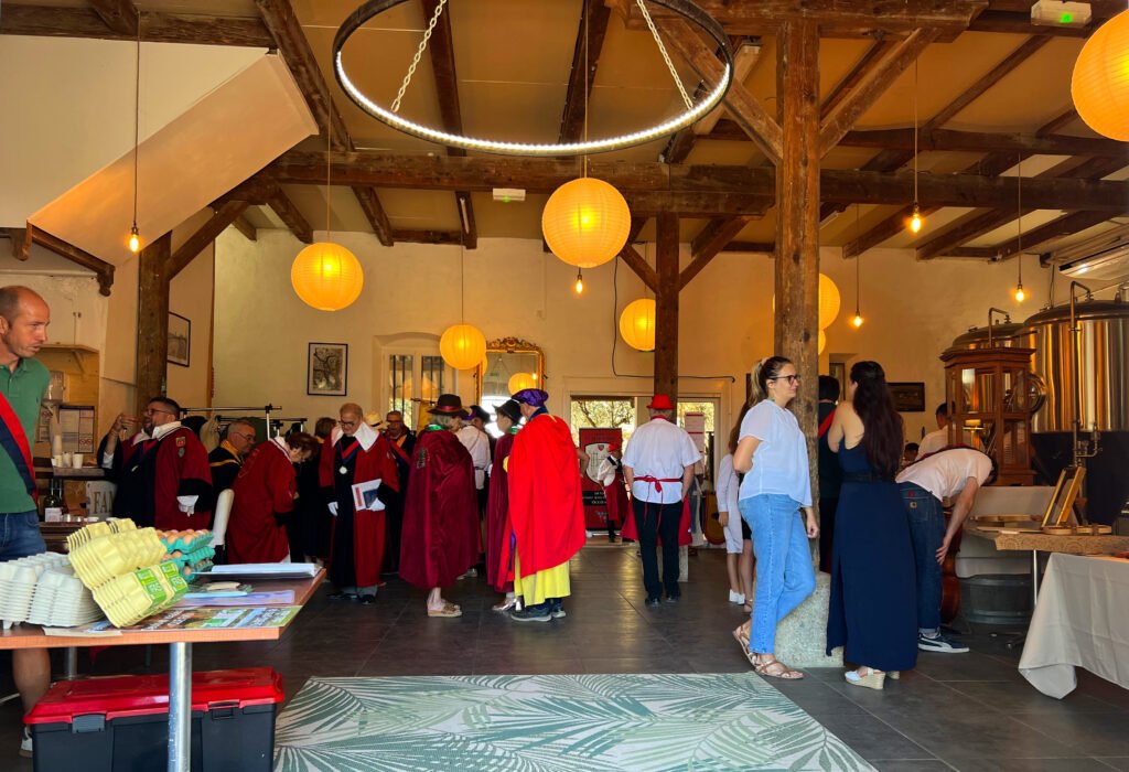 Chapitre III de la Confrérie des Consuls de Narbonne - Petit déjeuner