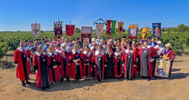 La Confrérie des Consuls de Narbonne - Chapitre Anniversaire du 03-08-2025 - Photo groupale
