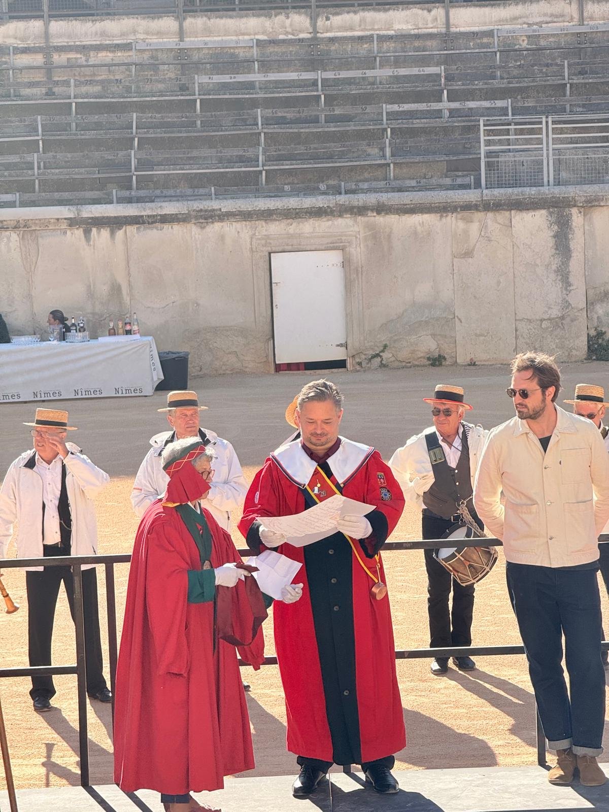 Photos des Les Consuls de Narbonne au Docte Collège des Consuls de Nîmes - image 12