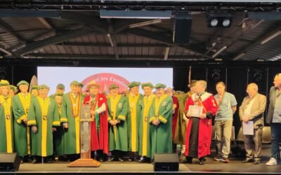 Les Consuls de Narbonnes rendent le Glaive des chevaliers du Cep